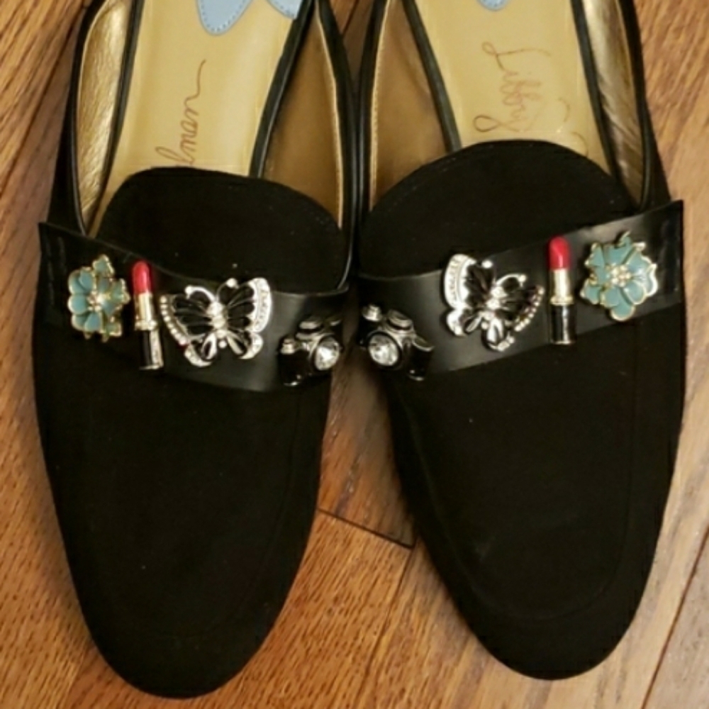 𝅺libby Edelman Paige flats. size 8